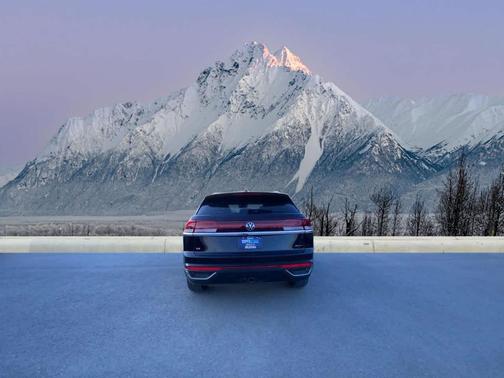 2025 Volkswagen Atlas Cross Sport 2.0T SE w/Technology 4MOTION