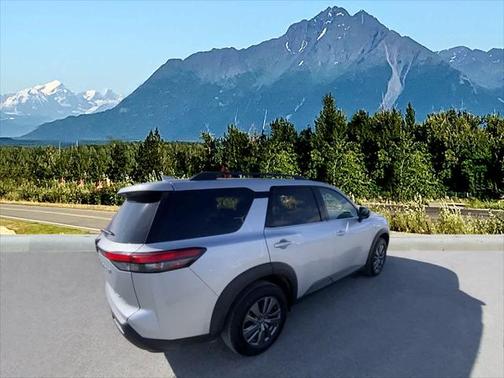 2024 Nissan Pathfinder SV 4WD