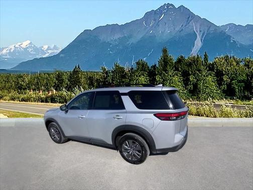 2024 Nissan Pathfinder SV 4WD