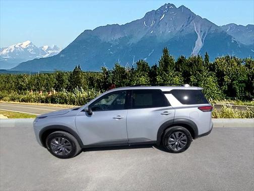 2024 Nissan Pathfinder SV 4WD