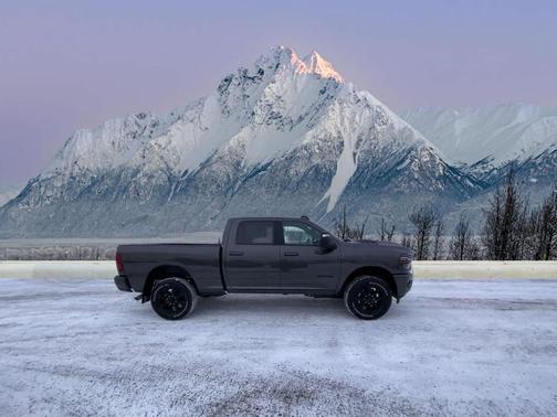 2026 RAM 2500 Laramie Crew Cab 4x4 6'4' Box