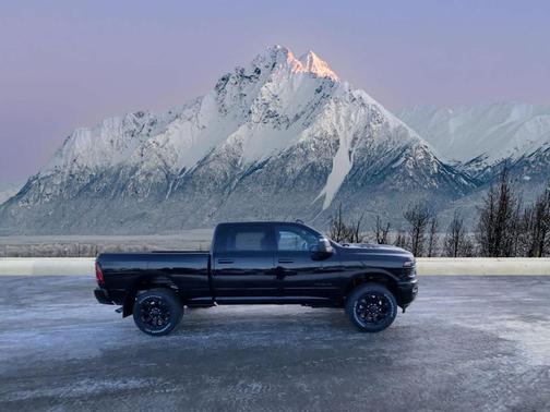 2026 RAM 2500 Laramie Crew Cab 4x4 6'4' Box