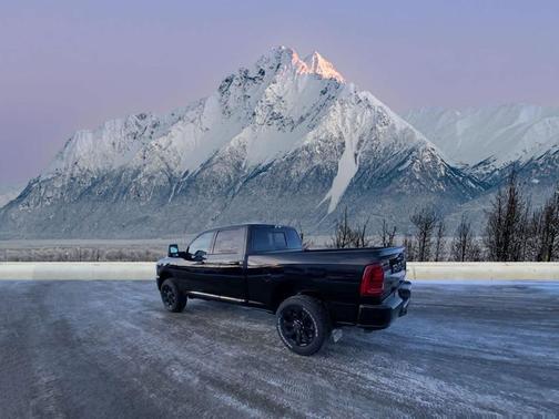 2026 RAM 2500 Laramie Crew Cab 4x4 6'4' Box