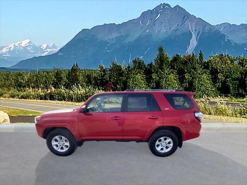 2024 Toyota 4Runner SR5