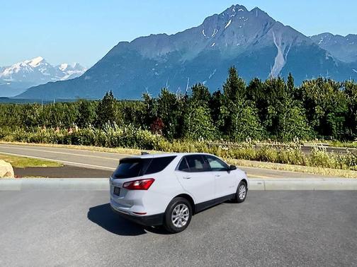 Summit White 2019 Chevrolet Equinox 1LT