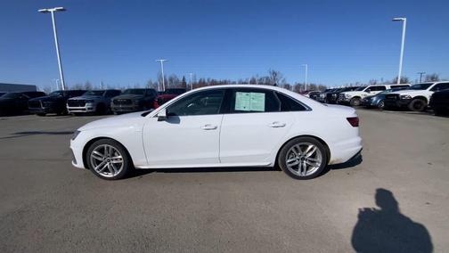 2024 Audi A4 45 S line Premium Plus