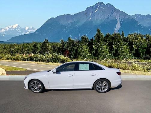 2024 Audi A4 45 S line Premium Plus
