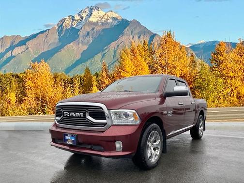 2017 RAM 1500 Limited Crew Cab 4x4 5'7' Box