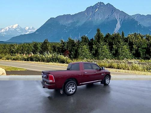 2017 RAM 1500 Limited Crew Cab 4x4 5'7' Box