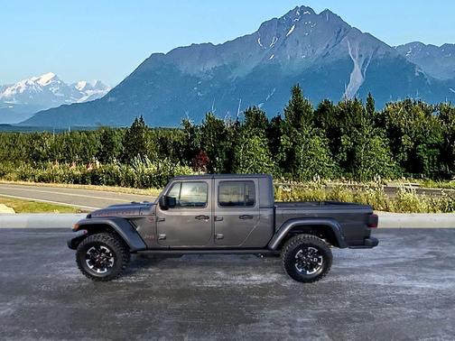 Granite Crystal Metallic Clearcoat 2026 Jeep Gladiator Rubicon