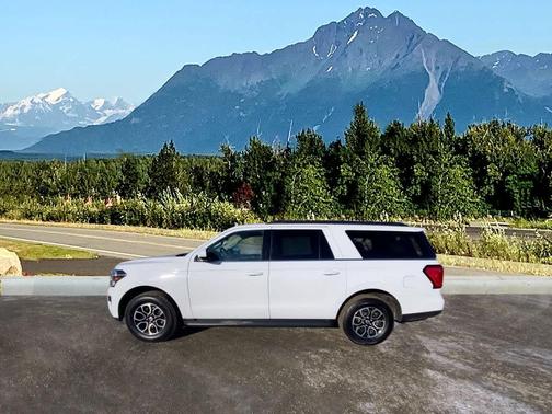 2024 Ford Expedition Max XLT