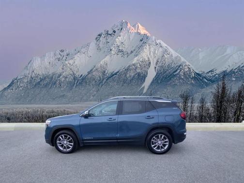 2024 GMC Terrain SLT