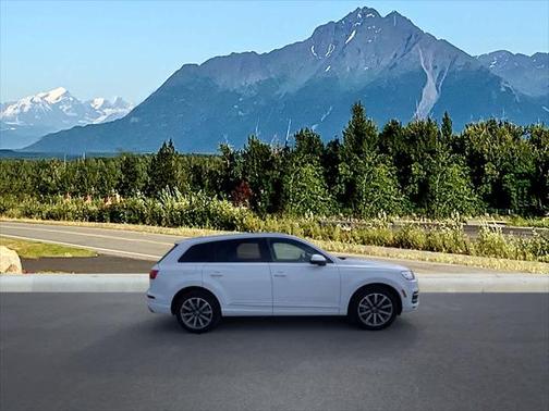 2019 Audi Q7 55 Premium Plus