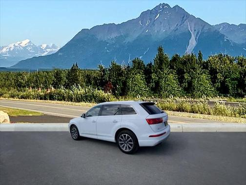 2019 Audi Q7 55 Premium Plus
