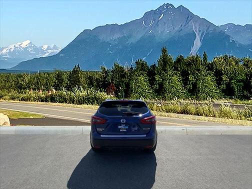 2022 Nissan Rogue Sport SL