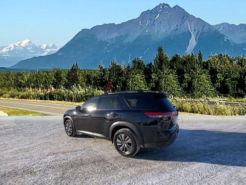 2025 Nissan Pathfinder SV 4WD