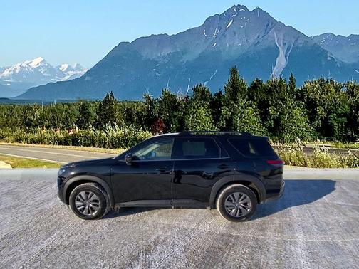 2025 Nissan Pathfinder SV 4WD