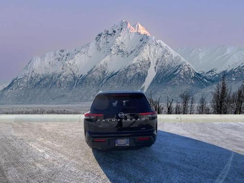 2025 Nissan Pathfinder SV 4WD