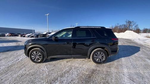 2025 Nissan Pathfinder SV 4WD