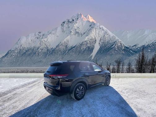 2025 Nissan Pathfinder SV 4WD