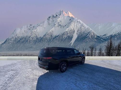 2025 Jeep Wagoneer L Series II 4x4