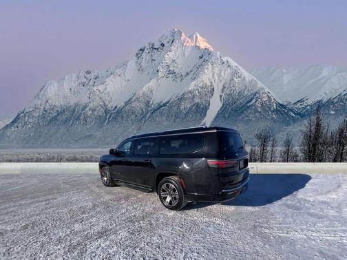 2025 Jeep Wagoneer L Series II 4x4