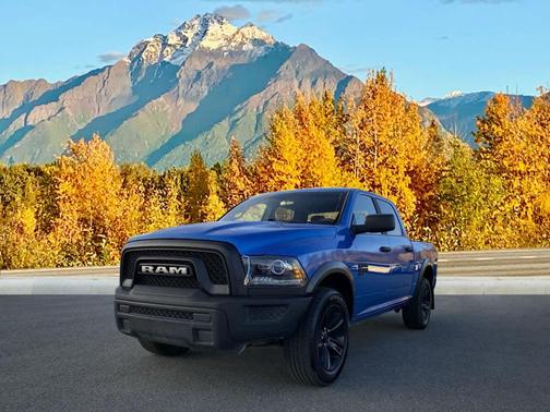 2024 RAM 1500 Classic Warlock Crew Cab 4x4 5'7' Box
