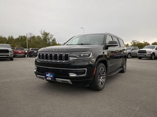 2023 Jeep Wagoneer L Series II 4x4