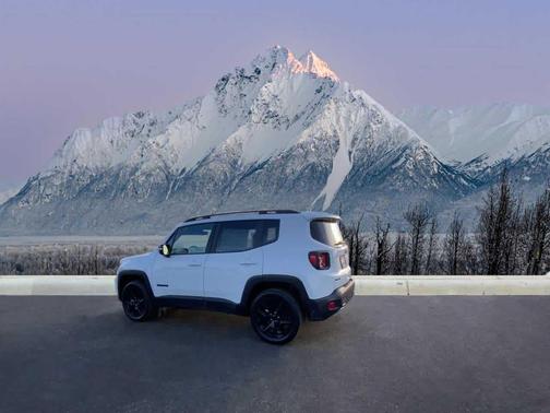 Alpine White Clearcoat 2022 Jeep Renegade Altitude
