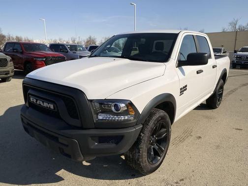 2024 RAM 1500 Classic Warlock Crew Cab 4x4 5'7' Box