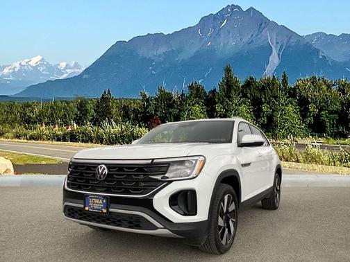 WHI/White 2025 Volkswagen Atlas Cross Sport 2.0T SE w/Technology 4MOTION