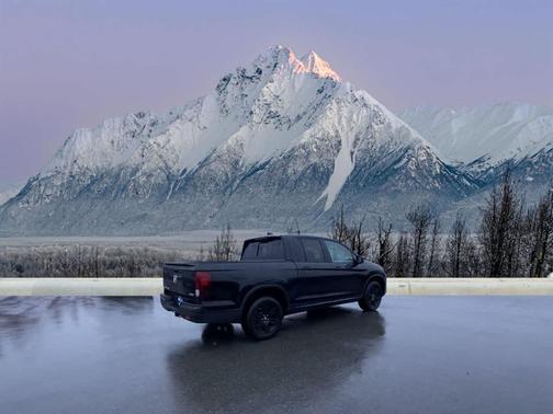 2019 Honda Ridgeline Black
