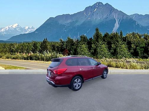 2018 Nissan Pathfinder SL