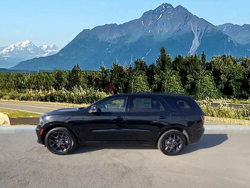 DB Black Clearcoat 2026 Dodge Durango GT Premium HEMI V8 AWD