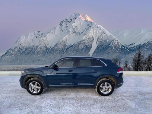 2022 Volkswagen Atlas Cross Sport 3.6L V6 SEL Premium R-Line