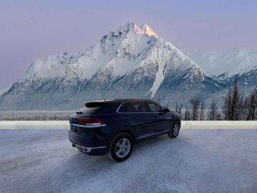 2022 Volkswagen Atlas Cross Sport 3.6L V6 SEL Premium R-Line