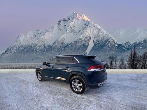 2022 Volkswagen Atlas Cross Sport 3.6L V6 SEL Premium R-Line