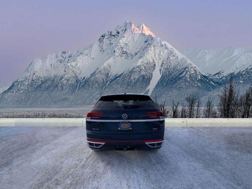 2022 Volkswagen Atlas Cross Sport 3.6L V6 SEL Premium R-Line