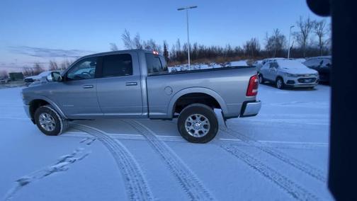 2022 RAM 2500 Laramie Crew Cab 4x4 6'4' Box