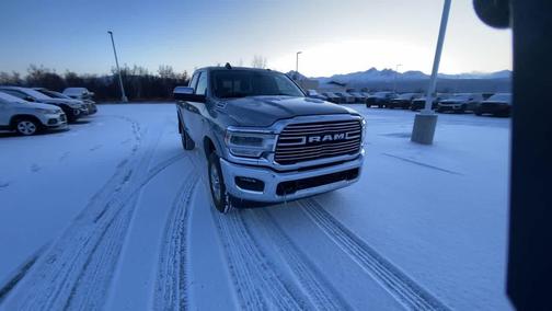 2022 RAM 2500 Laramie Crew Cab 4x4 6'4' Box