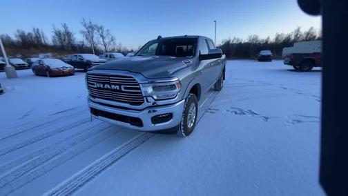 2022 RAM 2500 Laramie Crew Cab 4x4 6'4' Box