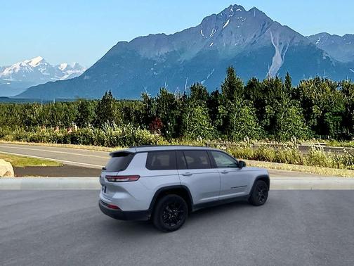 2024 Jeep Grand Cherokee L Altitude