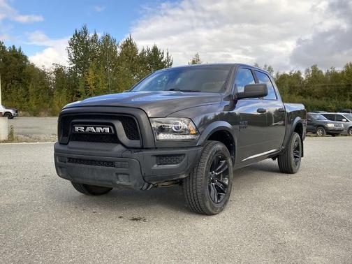 2024 RAM 1500 Classic Warlock Crew Cab 4x4 5'7' Box