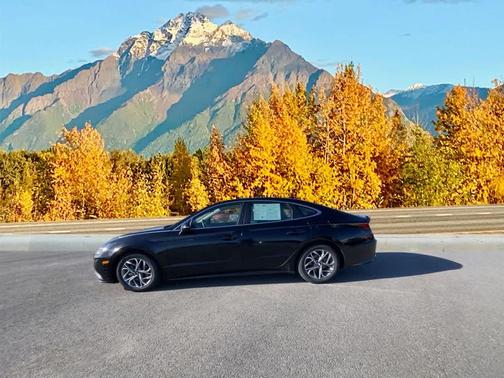 2023 Hyundai SONATA SEL