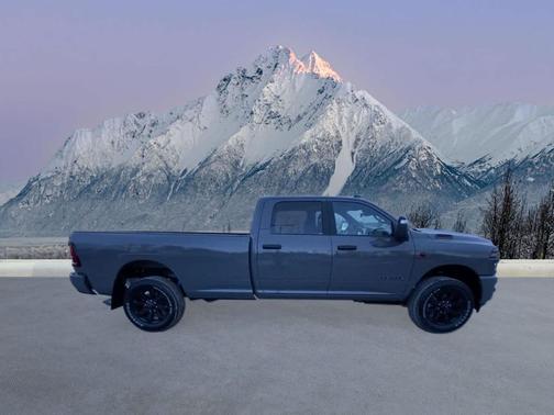 2026 RAM 2500 Big Horn Crew Cab 4x4 8' Box