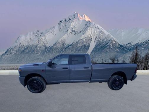 2026 RAM 2500 Big Horn Crew Cab 4x4 8' Box