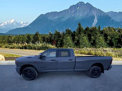 2026 RAM 2500 Big Horn Crew Cab 4x4 8' Box