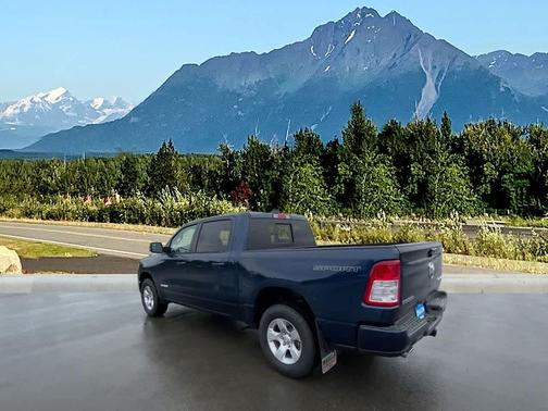 Patriot Blue Pearlcoat 2023 RAM 1500 Big Horn/Lone Star