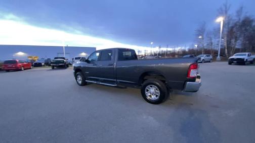 2022 RAM 2500 Big Horn Crew Cab 4x4 8' Box