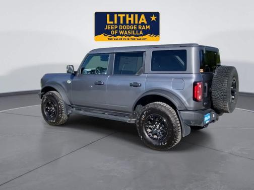 Carbonized Gray Metallic 2024 Ford Bronco Wildtrak